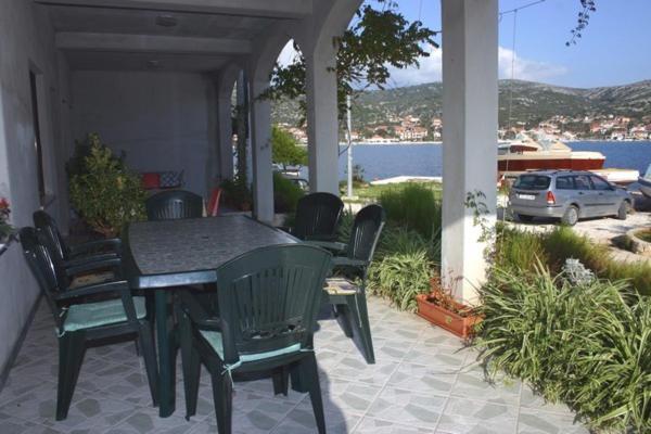 Apartments Ivan Orlic Винишче Номер фото